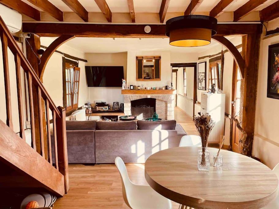 Longere Avec Piscine Prive A 35 Min De Deauville Le Mesnil-Saint-Jean Luaran gambar